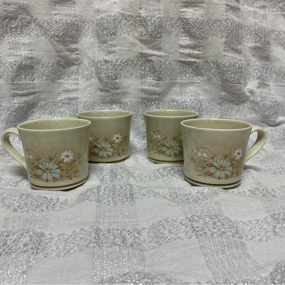 Royal Doulton 4 Piece Floral Cup Set